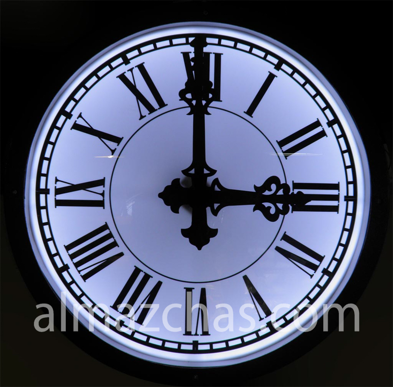 Городские часы: исполнение - под стеклом подсветка включена